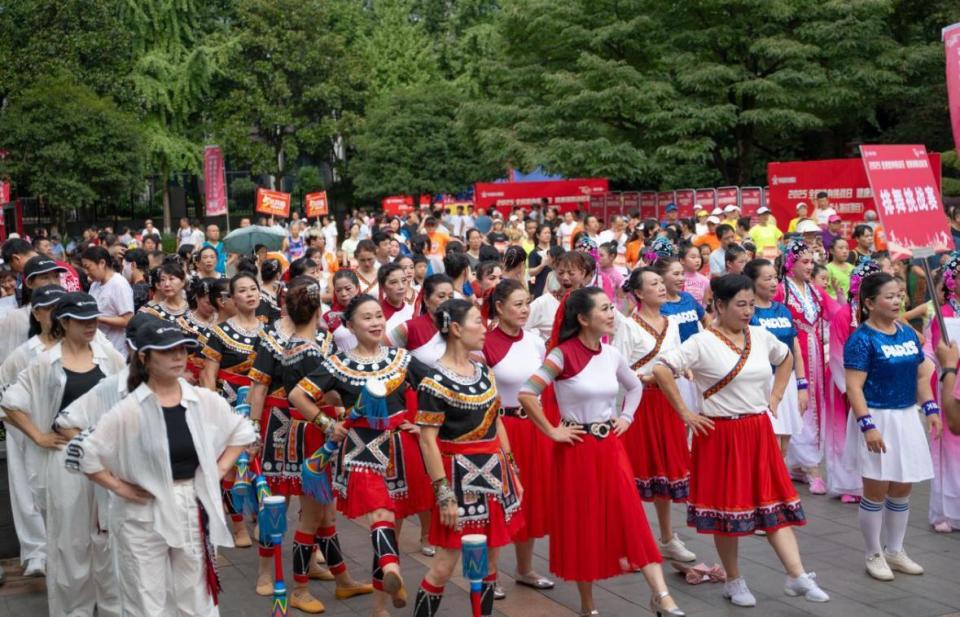 等多个著名, 健康中国