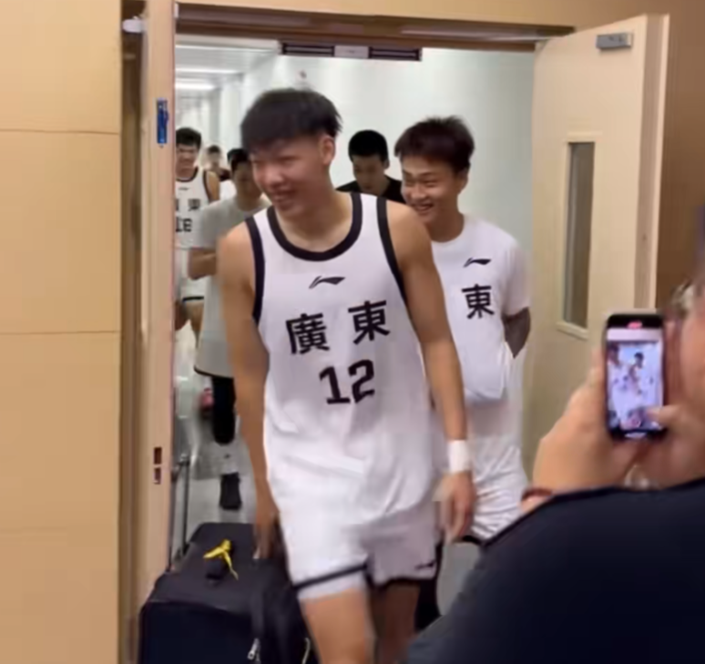 这对于赵睿, 问题